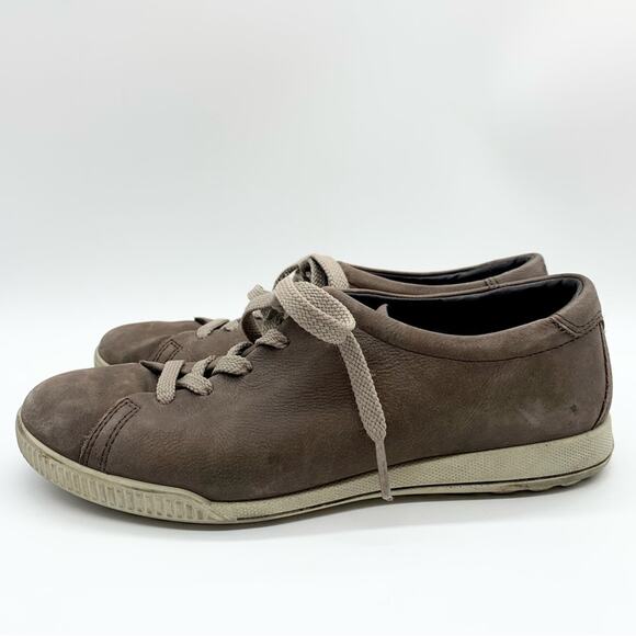 ECCO Crisp Leather Lace Up Sneaker In Taupe Size 37 Preppy Minimalist Coastal - Picture 6 of 13